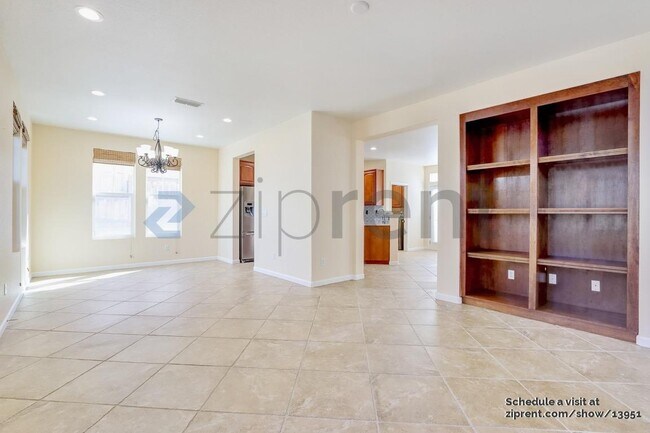 Foto del edificio - 704 Moore Way