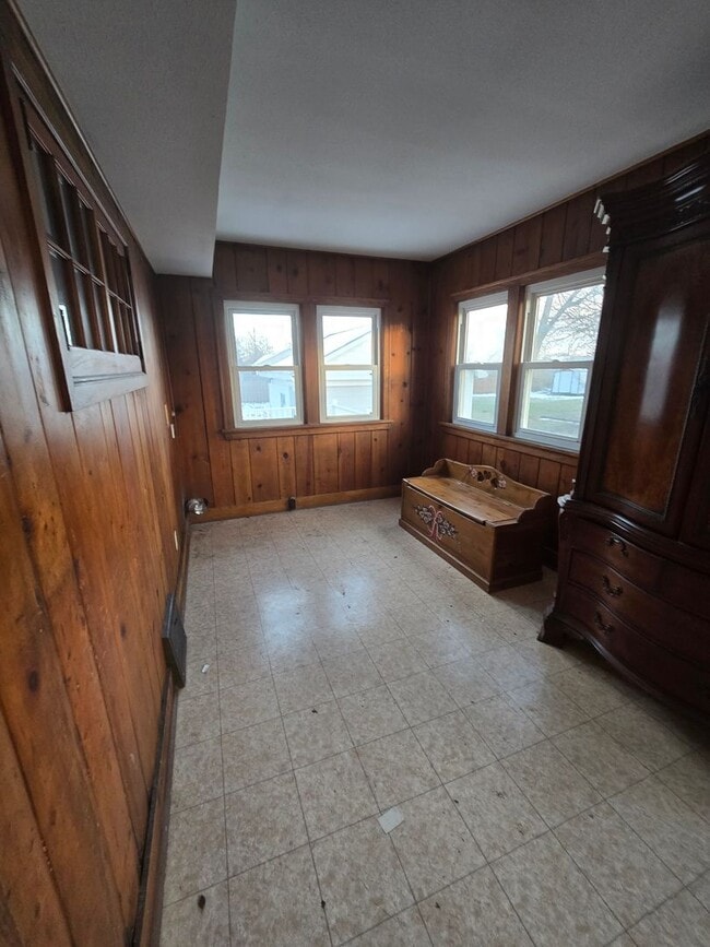 Building Photo - Charming 4 Bed Home for Rent