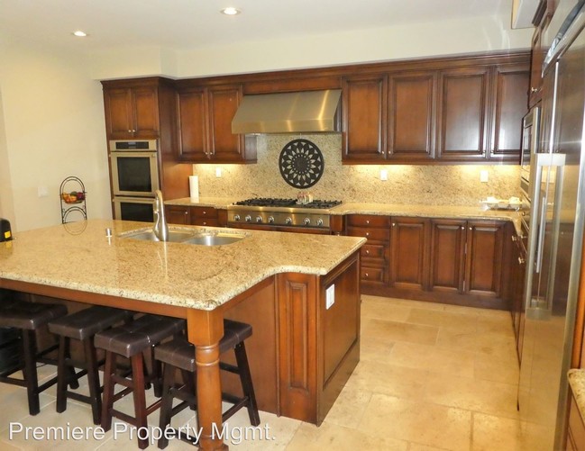Building Photo - 5 br, 6 bath House - 3234 Corte Paloma