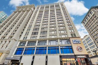 Building Photo - 8 W Monroe St