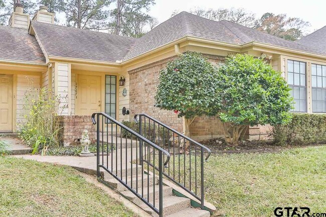 Building Photo - 1767 Eaglewood Drive