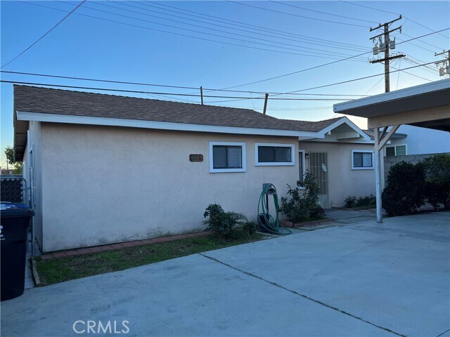Building Photo - 9036 Bentel Ave