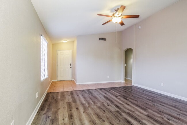 Building Photo - 5035 W Kristal Way