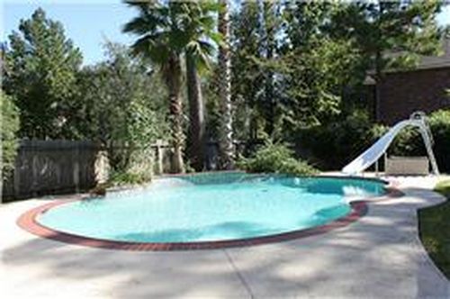 Building Photo - 10 Old River Pl