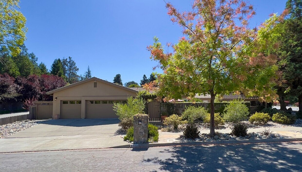 Primary Photo - Stunning Single Level Browns Valley Home