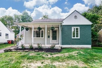Building Photo - 117 Sharon Springs Dr