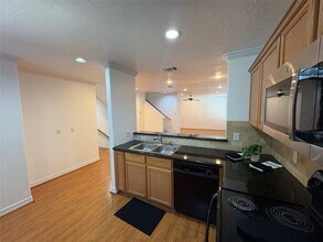 Building Photo - 3710 Sherwood Ln