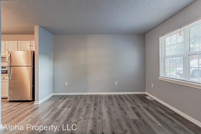 Building Photo - 2 br, 1 bath House - 19 Burgess Ave