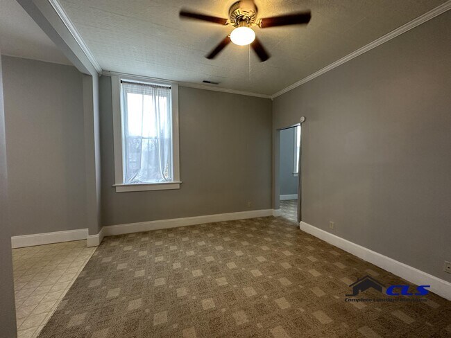 Foto del edificio - 315 Potomac Ave