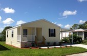 Primary Photo - 137 Lakeview Dr