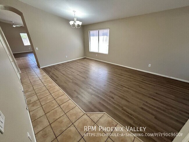 Building Photo - 16730 W Taylor St