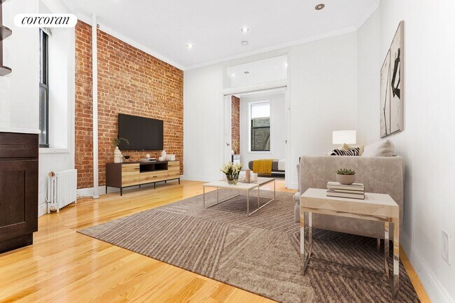 Building Photo - 125 E 88th St
