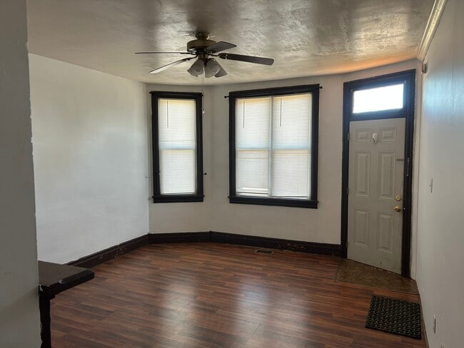 Living room - 111 4th St