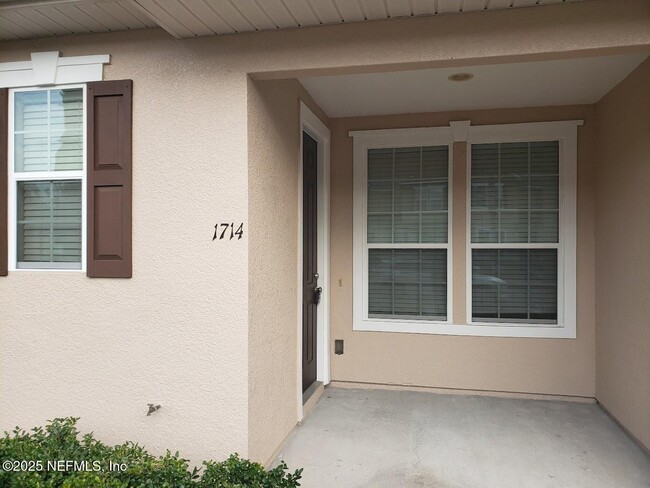 Foto del edificio - 4220 Plantation Oaks Blvd