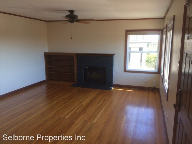 Foto del edificio - 2 br, 2 bath House - 2034 Junction Ave