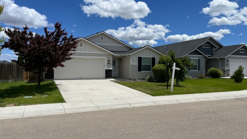 Foto principal - 17606 Mountain Springs Ave