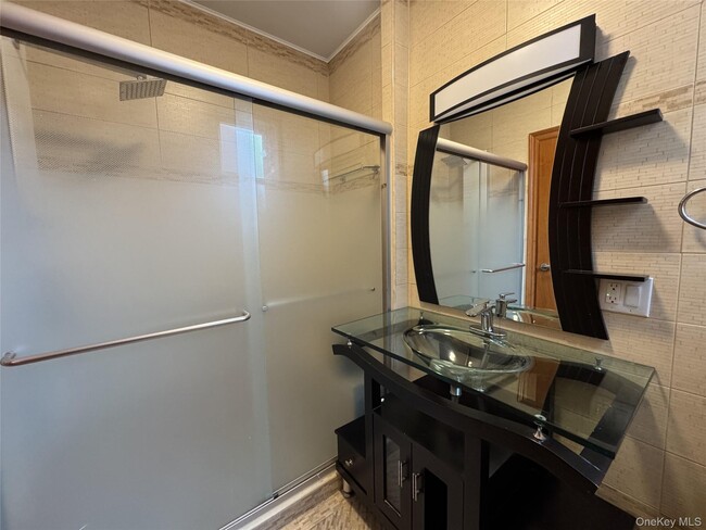 Building Photo - 713 Yonkers Ave