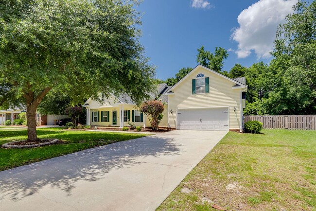 Building Photo - Rare Cobbleton Rental!  Ebenezer School Di...