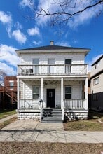 Building Photo - 839 N Broadway St