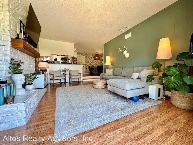 Building Photo - 3 br, 2 bath House - 1739 Woodcrest Drive