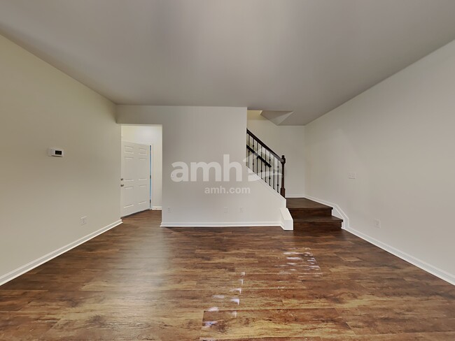 Building Photo - 559 Granite Court