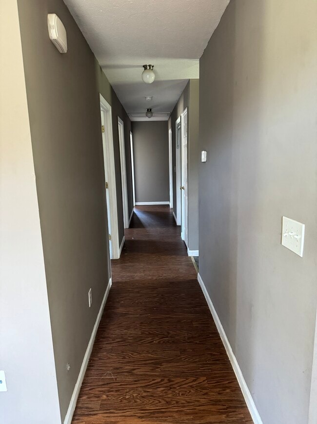 Foto del edificio - 2107 Century Ave SE