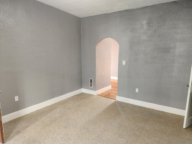 Foto del edificio - 648 Morton St