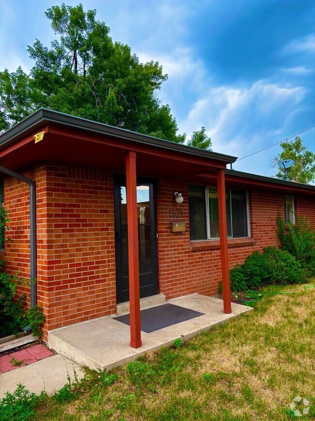 Building Photo - 5523-5527 Newland Way