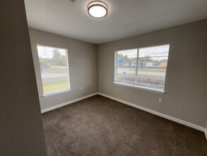 Building Photo - 4402 Tampico St