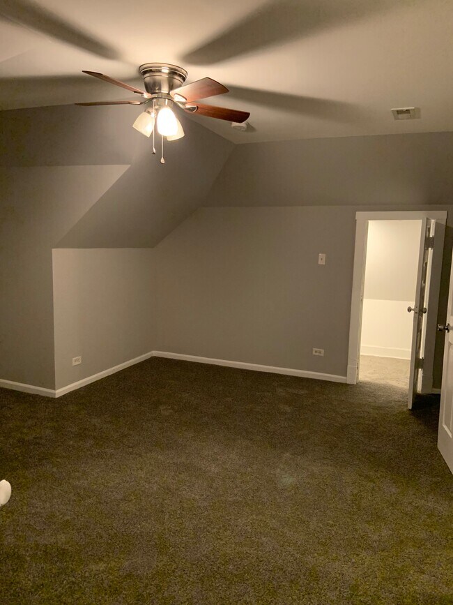 Building Photo - 7147 S Princeton Ave