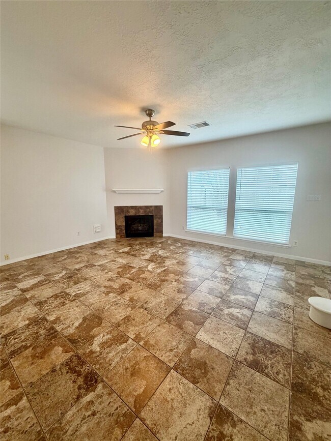 Foto del edificio - 11830 Oakner Dr