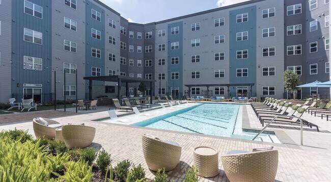 Foto del edificio - 2425 Bell St