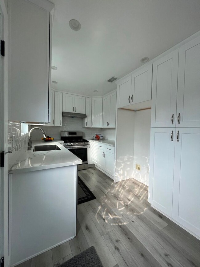 Foto del edificio - 2BR ADU w/dishwasher, central HVAC + outdo...