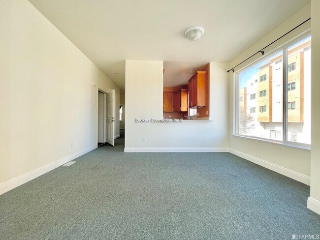 Building Photo - 2908 Sloat Blvd