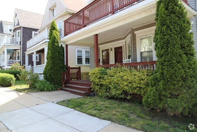 Building Photo - 26 Playstead Rd