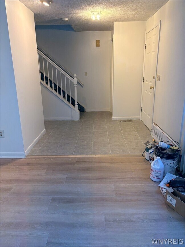 Foto del edificio - 141 Draden Ln