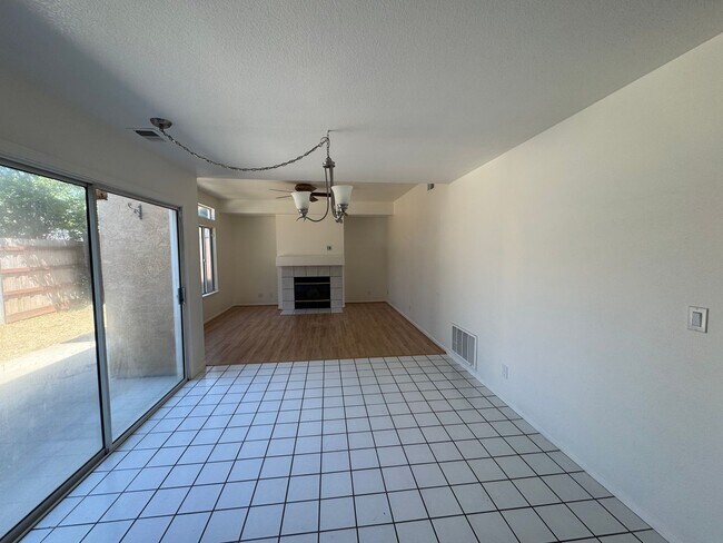 Foto del edificio - Ready to Move? Pet Friendly