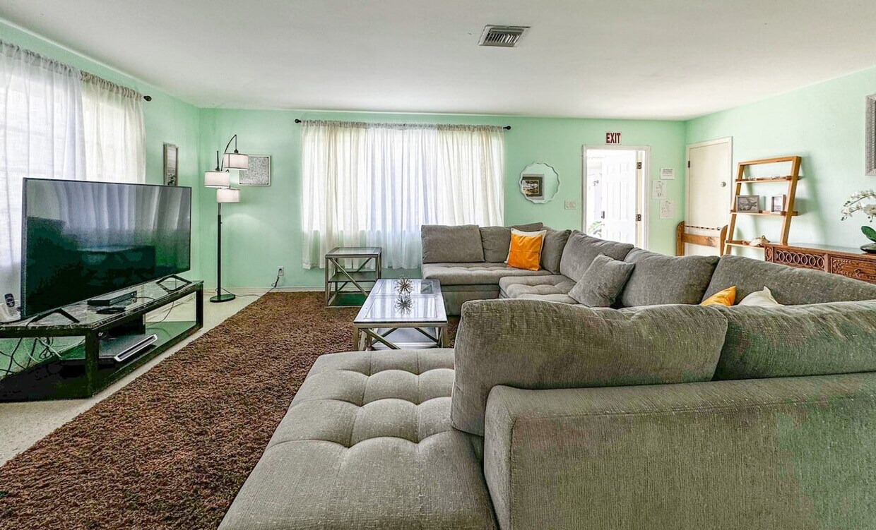Foto principal - 334 Walnut St