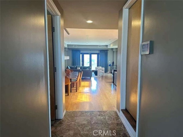 Building Photo - 1218 Olancha Dr