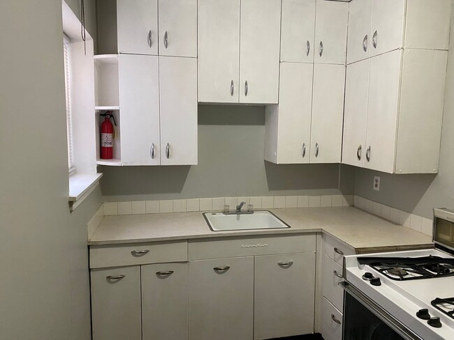 Interior Photo - EN806