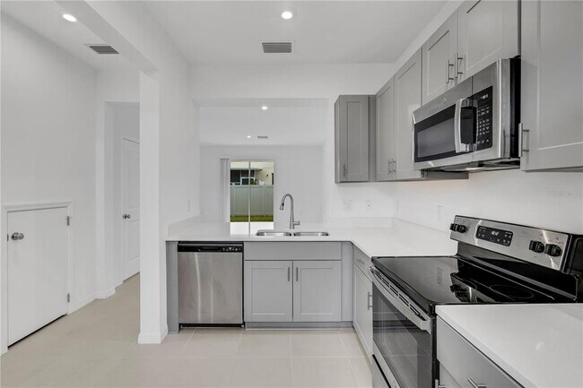 Foto del edificio - 6228 Fairmont Ln