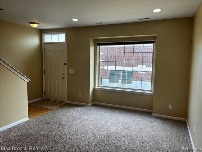 Foto del edificio - 3177 Newbury Pl