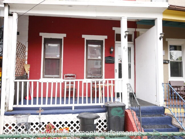 Building Photo - 3 br, 1 bath House - 62 S Walter St