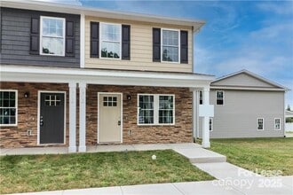 Building Photo - 3973 Newhall Dr NW