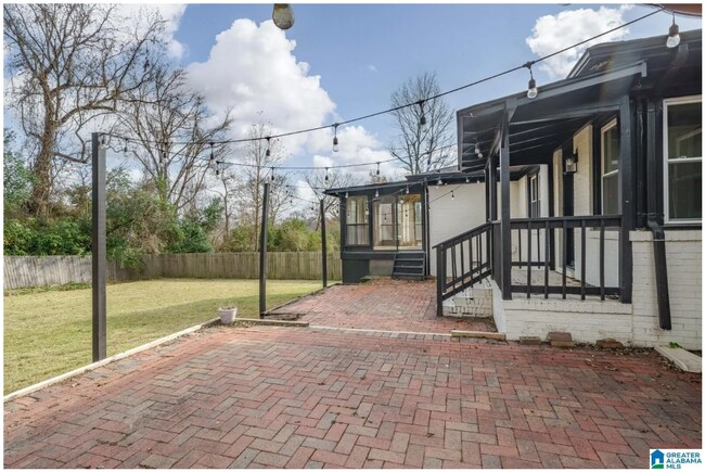 Foto del edificio - 2209 Pine Ln