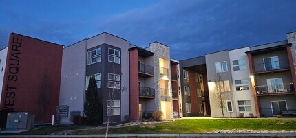 Building Photo - 875 S Depot St