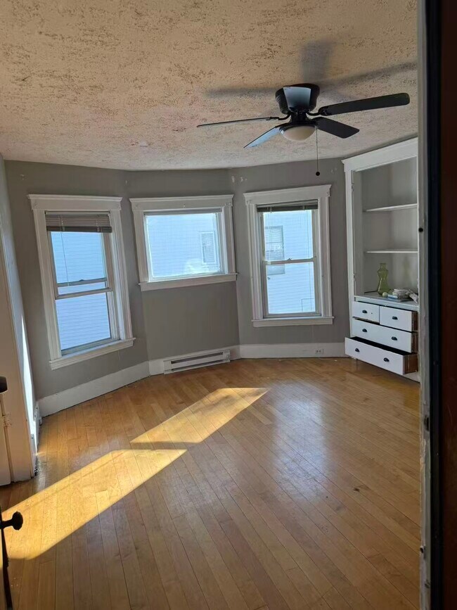 Foto del edificio - 84 Florence St