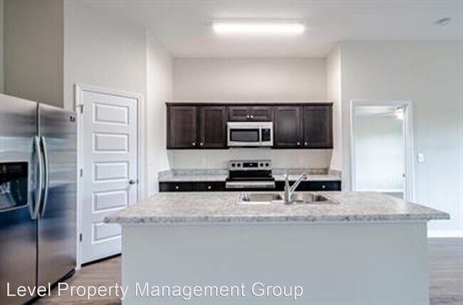 Foto del edificio - 3 br, 2 bath House - 3905 Chesterfield Lane