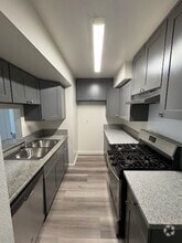 Building Photo - 5453 Lemon Grove Ave