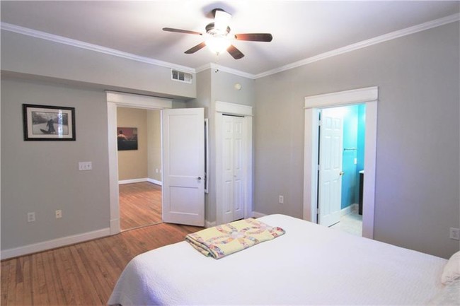 Foto del edificio - 737 Barnett St NE